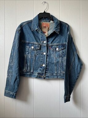 Levi Women’s Shrunken 90’s Trucker Jean Jacket